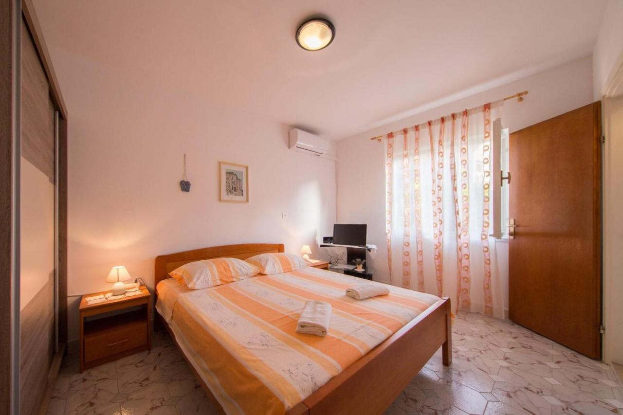 Apartmani Katija Komiža Εξωτερικό φωτογραφία