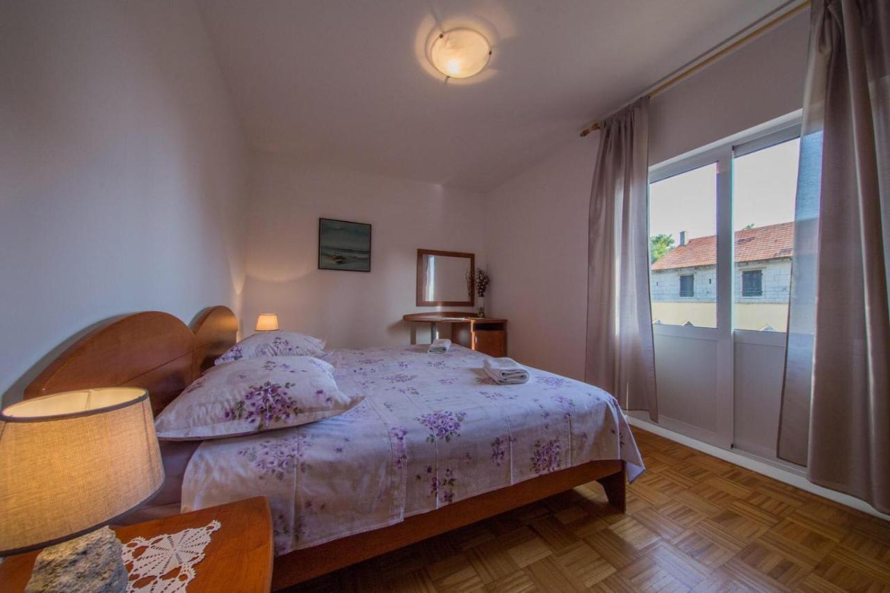 Apartmani Katija Komiža Εξωτερικό φωτογραφία