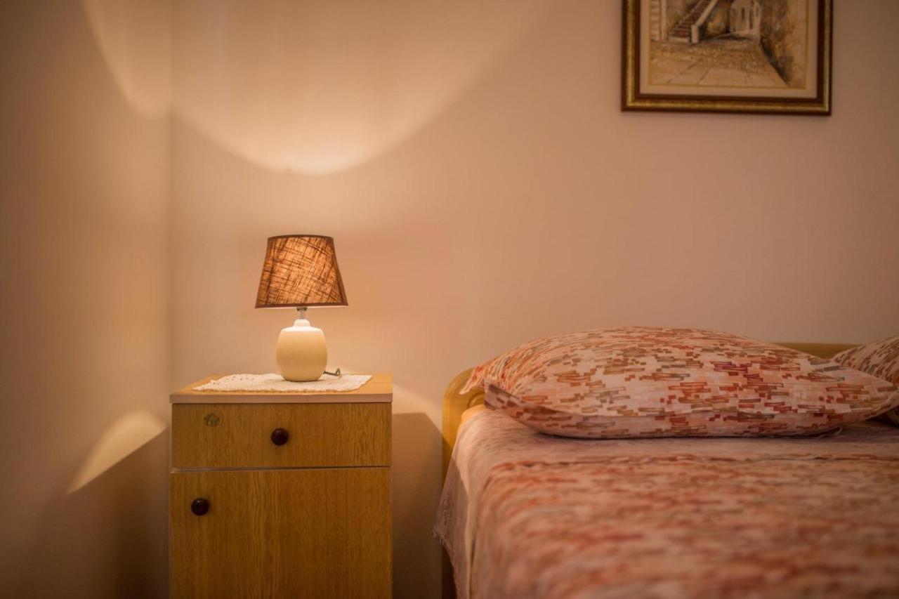 Apartmani Katija Komiža Εξωτερικό φωτογραφία
